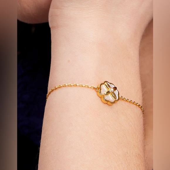 NWT Kate Spade Heritage Bloom Bracelet Gold-Tone Cubic Zirconia, Mother-of-Pearl - Picture 2 of 5